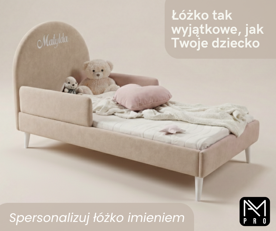 Łóżko z haftowanym imieniem dziecka